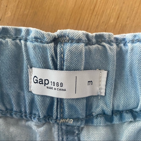 NWT✨Gap • Shorts with Belt Tie - Picture 3 of 7